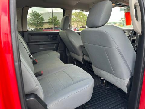 Pre-Owned Flame Red Clearcoat 2018 Ram 2500 Tradesman 4WD - photo 18 - Stock #X2476