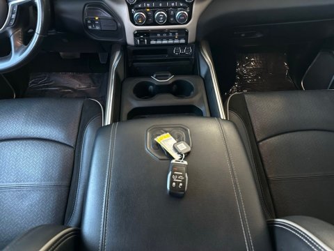 Pre-Owned Diamond Black Crystal Pearlcoat 2022 Ram 2500 Laramie 4WD - photo 21 - Stock #260888A