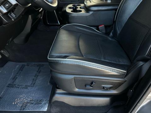 Pre-Owned Billet Silver Metallic Clearcoat 2024 Ram 2500 Laramie 4WD - photo 12 - Stock #A1065