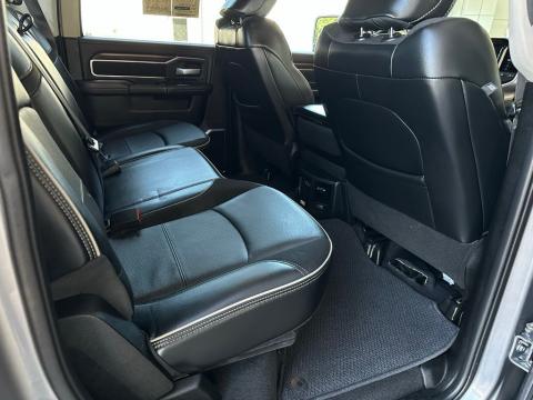 Pre-Owned Billet Silver Metallic Clearcoat 2024 Ram 2500 Laramie 4WD - photo 18 - Stock #A1065