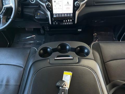 Pre-Owned Billet Silver Metallic Clearcoat 2024 Ram 2500 Laramie 4WD - photo 21 - Stock #A1065