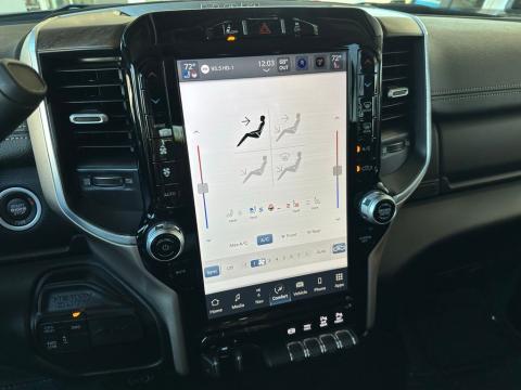 Pre-Owned Billet Silver Metallic Clearcoat 2024 Ram 2500 Laramie 4WD - photo 25 - Stock #A1065