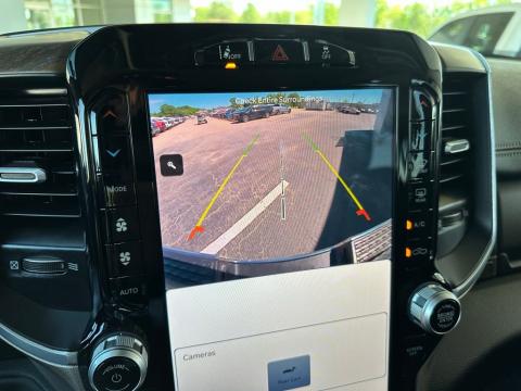 Pre-Owned Billet Silver Metallic Clearcoat 2024 Ram 2500 Laramie 4WD - photo 27 - Stock #A1065