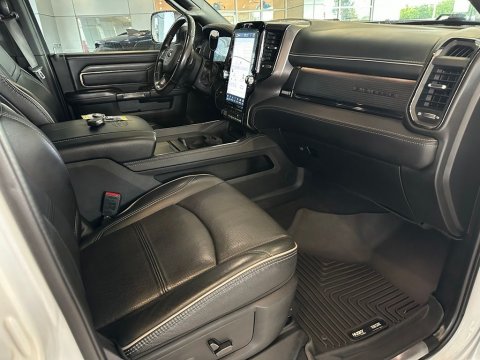 Pre-Owned Bright White Clearcoat 2022 Ram 2500 Limited 4WD - photo 16 - Stock #B5591B
