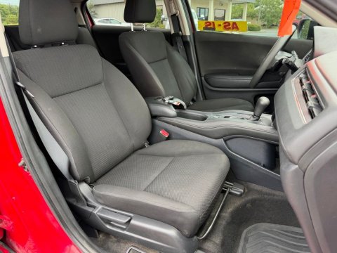 Pre-Owned Red 2018 Honda HR-V EX FWD - photo 17 - Stock #X2555