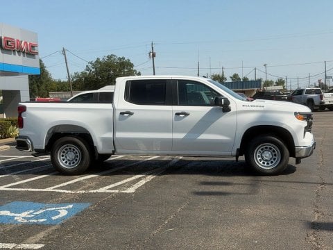 New Summit White 2026 Chevrolet Silverado 1500 WT RWD - photo 4 - Stock #261272