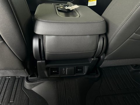 New Sterling Gray Metallic 2026 Chevrolet Silverado 1500 LT RWD - photo 21 - Stock #260933
