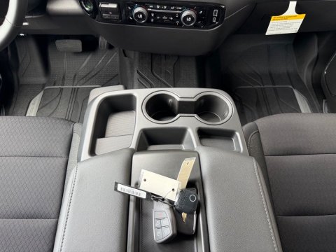 New Summit White 2026 Chevrolet Silverado 1500 LT RWD - photo 20 - Stock #261278
