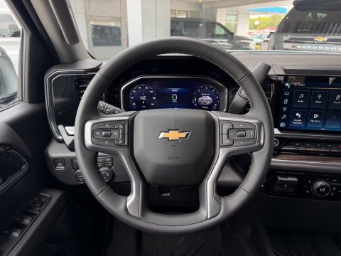 New Summit White 2026 Chevrolet Silverado 1500 LT RWD - photo 19 - Stock #261278