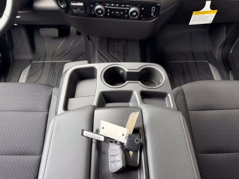 New Summit White 2026 Chevrolet Silverado 1500 LT RWD - photo 21 - Stock #261278