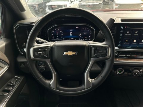 Pre-Owned Red Hot 2023 Chevrolet Silverado 1500 LT RWD - photo 19 - Stock #CF1003