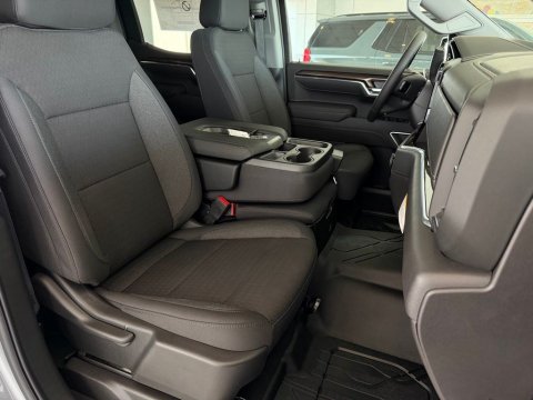 New Sterling Gray Metallic 2026 Chevrolet Silverado 1500 LT RWD - photo 16 - Stock #261318