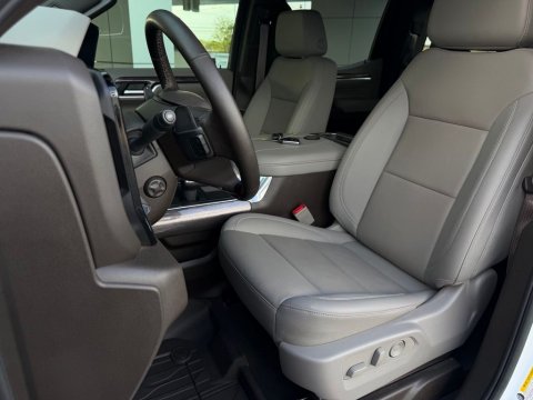 Pre-Owned Summit White 2024 Chevrolet Silverado 1500 LTZ RWD - photo 13 - Stock #261306A