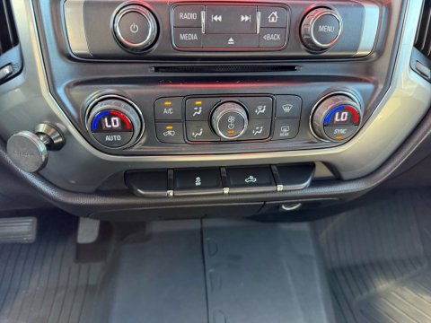Pre-Owned Red Hot 2017 Chevrolet Silverado 1500 LT RWD - photo 26 - Stock #X2608