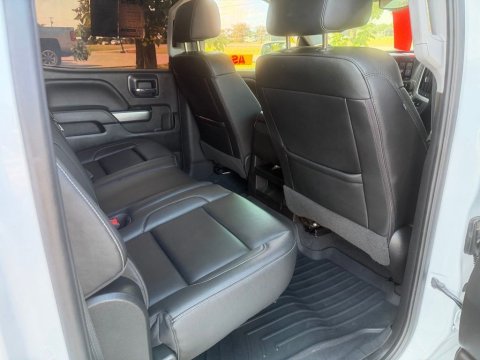 Pre-Owned Iridescent Pearl Tricoat 2018 Chevrolet Silverado 1500 LT RWD - photo 19 - Stock #X2526
