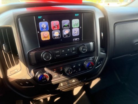 Pre-Owned Iridescent Pearl Tricoat 2018 Chevrolet Silverado 1500 LT RWD - photo 25 - Stock #X2526