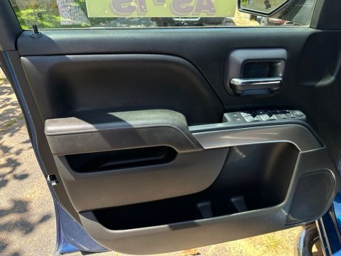 Pre-Owned Deep Ocean Blue Metallic 2018 Chevrolet Silverado 1500 LT RWD - photo 12 - Stock #X2515