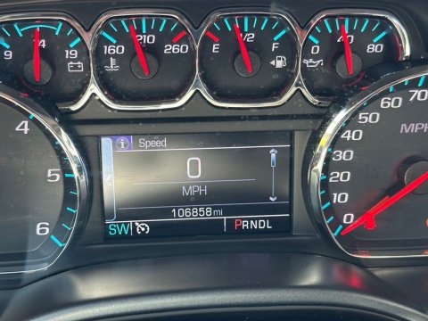 Pre-Owned Deep Ocean Blue Metallic 2018 Chevrolet Silverado 1500 LT RWD - photo 24 - Stock #X2515