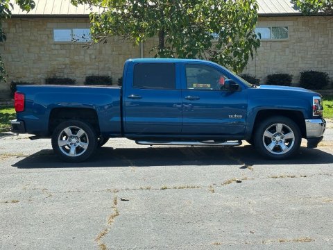Pre-Owned Deep Ocean Blue Metallic 2018 Chevrolet Silverado 1500 LT RWD - photo 4 - Stock #X2515