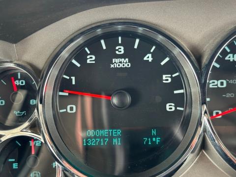 Pre-Owned Silver Ice Metallic 2013 Chevrolet Silverado 1500 LT RWD - photo 22 - Stock #260169B