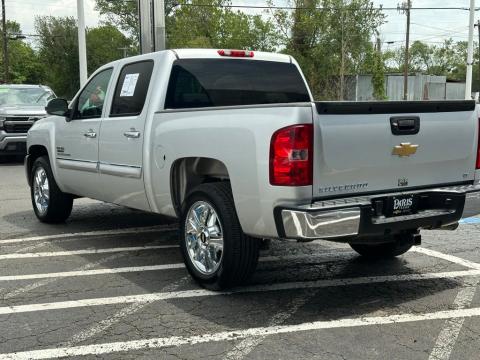 Pre-Owned Silver Ice Metallic 2013 Chevrolet Silverado 1500 LT RWD - photo 8 - Stock #260169B