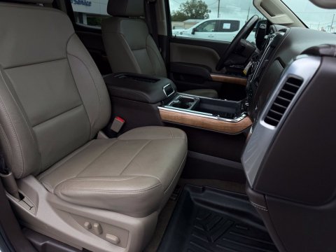 Pre-Owned Iridescent Pearl Tricoat 2018 Chevrolet Silverado 1500 LTZ RWD - photo 17 - Stock #270008A