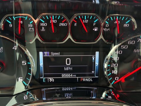 Pre-Owned Iridescent Pearl Tricoat 2018 Chevrolet Silverado 1500 LTZ RWD - photo 23 - Stock #270008A