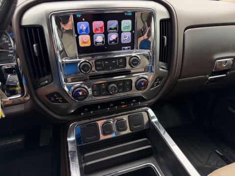 Pre-Owned Iridescent Pearl Tricoat 2018 Chevrolet Silverado 1500 LTZ RWD - photo 24 - Stock #270008A