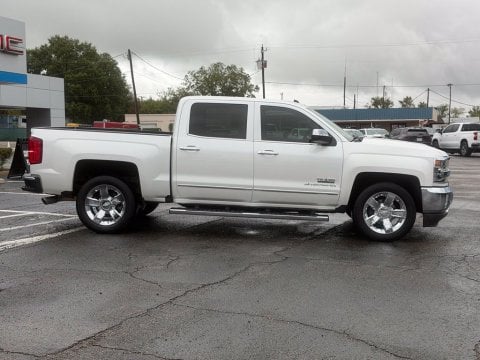 Pre-Owned Iridescent Pearl Tricoat 2018 Chevrolet Silverado 1500 LTZ RWD - photo 5 - Stock #270008A