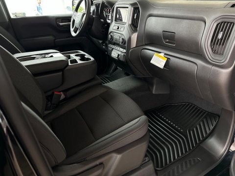 New Black 2026 Chevrolet Silverado 1500 Custom Trail Boss 4WD - photo 15 - Stock #261045