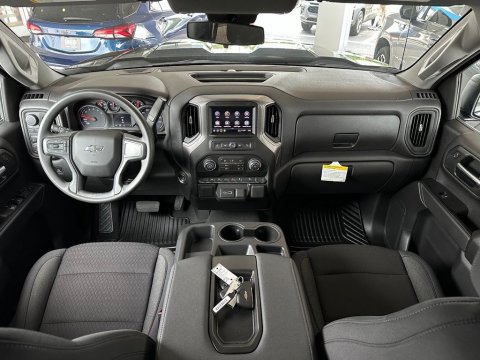 New Black 2026 Chevrolet Silverado 1500 Custom Trail Boss 4WD - photo 19 - Stock #261045