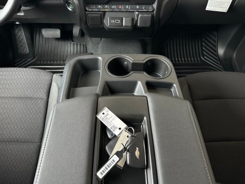 New Black 2026 Chevrolet Silverado 1500 Custom Trail Boss 4WD - photo 20 - Stock #261045