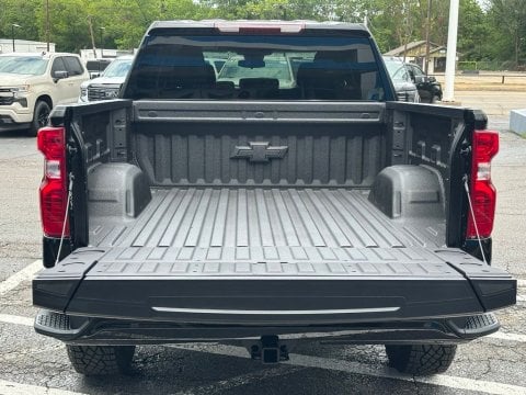 New Black 2026 Chevrolet Silverado 1500 Custom Trail Boss 4WD - photo 6 - Stock #261045