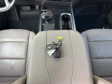 Pre-Owned Iridescent Pearl Tricoat 2024 Chevrolet Silverado 1500 LTZ 4WD - photo 21 - Stock #260686A