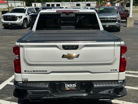 Pre-Owned Iridescent Pearl Tricoat 2024 Chevrolet Silverado 1500 LTZ 4WD - photo 6 - Stock #260686A