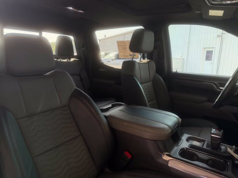 Certified Pre-Owned Summit White 2024 Chevrolet Silverado 1500 ZR2 4WD - photo 14 - Stock #261096A
