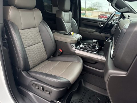 2023 Chevrolet Silverado 1500 ZR2 - Photo 18