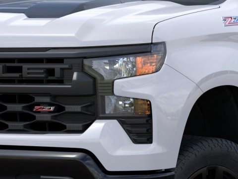 New Summit White 2026 Chevrolet Silverado 1500 Custom Trail Boss 4WD - photo 10 - Stock #261397