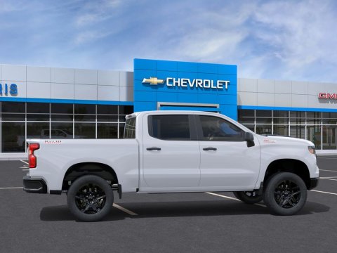 New Summit White 2026 Chevrolet Silverado 1500 Custom Trail Boss 4WD - photo 5 - Stock #261397