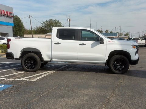 New Summit White 2026 Chevrolet Silverado 1500 Custom Trail Boss 4WD - photo 5 - Stock #261397