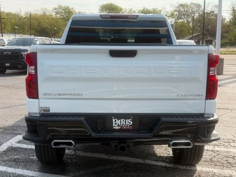 New Summit White 2026 Chevrolet Silverado 1500 Custom Trail Boss 4WD - photo 6 - Stock #261397