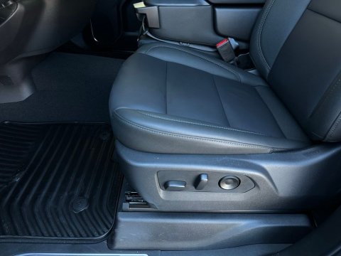 New Black 2026 Chevrolet Silverado 1500 LT 4WD - photo 10 - Stock #260954