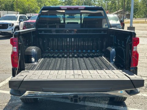 New Black 2026 Chevrolet Silverado 1500 LT 4WD - photo 5 - Stock #260954