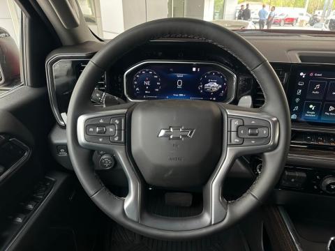 New Radiant Red Tintcoat 2026 Chevrolet Silverado 1500 RST 4WD - photo 18 - Stock #260746