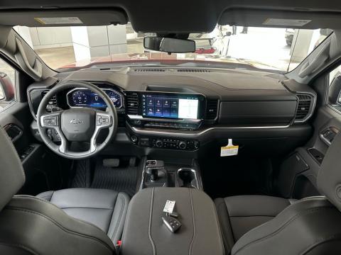 New Radiant Red Tintcoat 2026 Chevrolet Silverado 1500 RST 4WD - photo 19 - Stock #260746