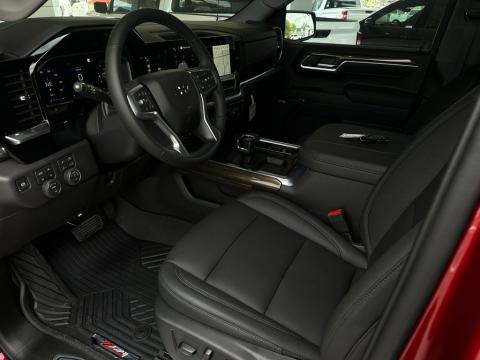 New Radiant Red Tintcoat 2026 Chevrolet Silverado 1500 RST 4WD - photo 9 - Stock #260746