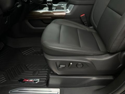New Black 2026 Chevrolet Silverado 1500 RST 4WD - photo 11 - Stock #260817