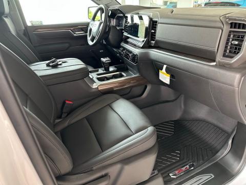 New Summit White 2026 Chevrolet Silverado 1500 RST 4WD - photo 15 - Stock #260822