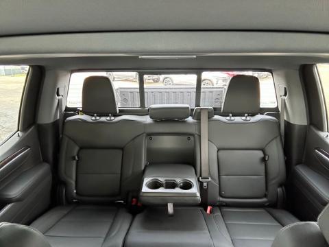 New Summit White 2026 Chevrolet Silverado 1500 LT Trail Boss 4WD - photo 25 - Stock #260756