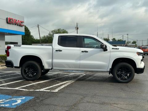 New Summit White 2026 Chevrolet Silverado 1500 LT Trail Boss 4WD - photo 4 - Stock #260756